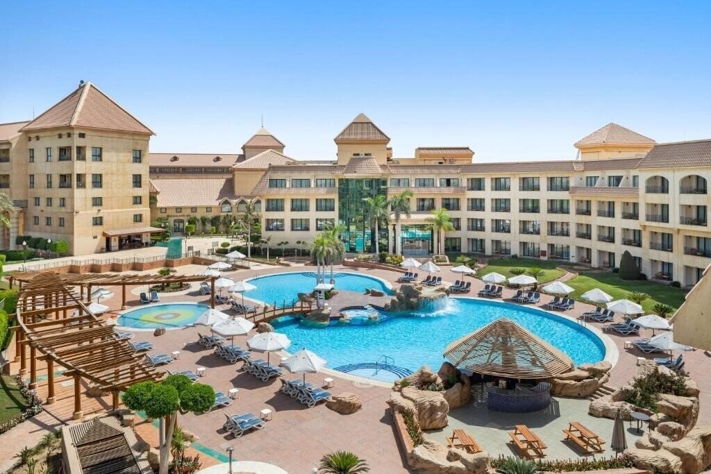 Fotografie Hilton Pyramids Golf 4*