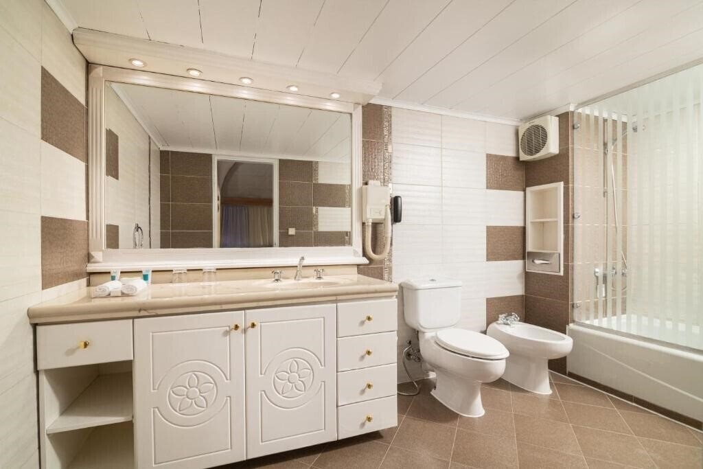 Фотография Jaz Pyramids Resort (ex. Oasis Pyramids Hotel, Pyramids Resort by Jaz) 4*