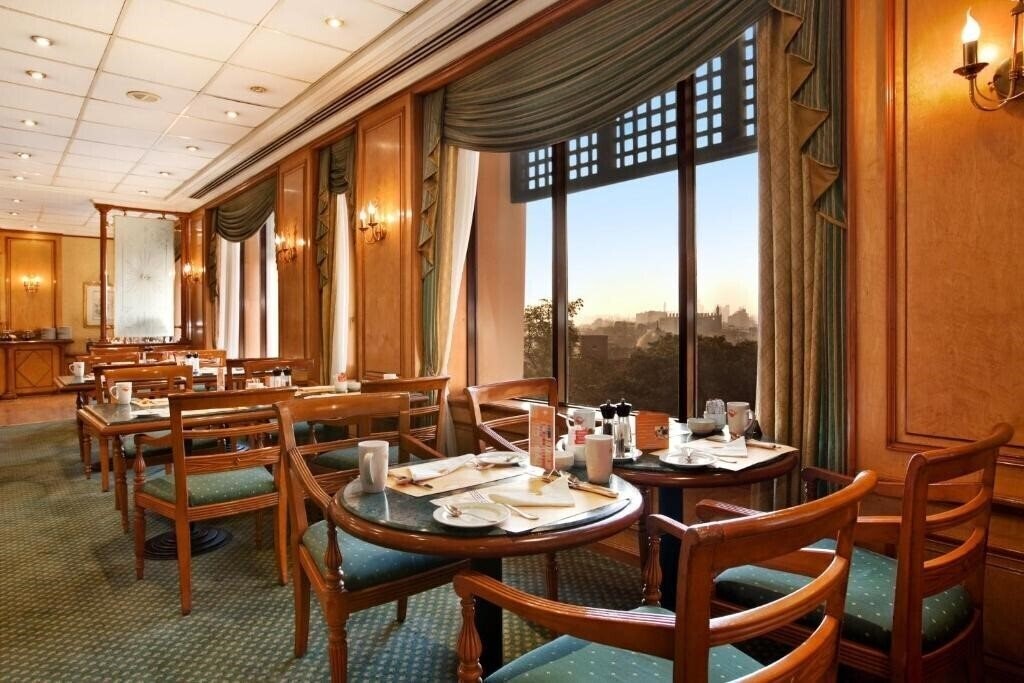 Изображение Hilton Cairo World Trade Center Residences 4*