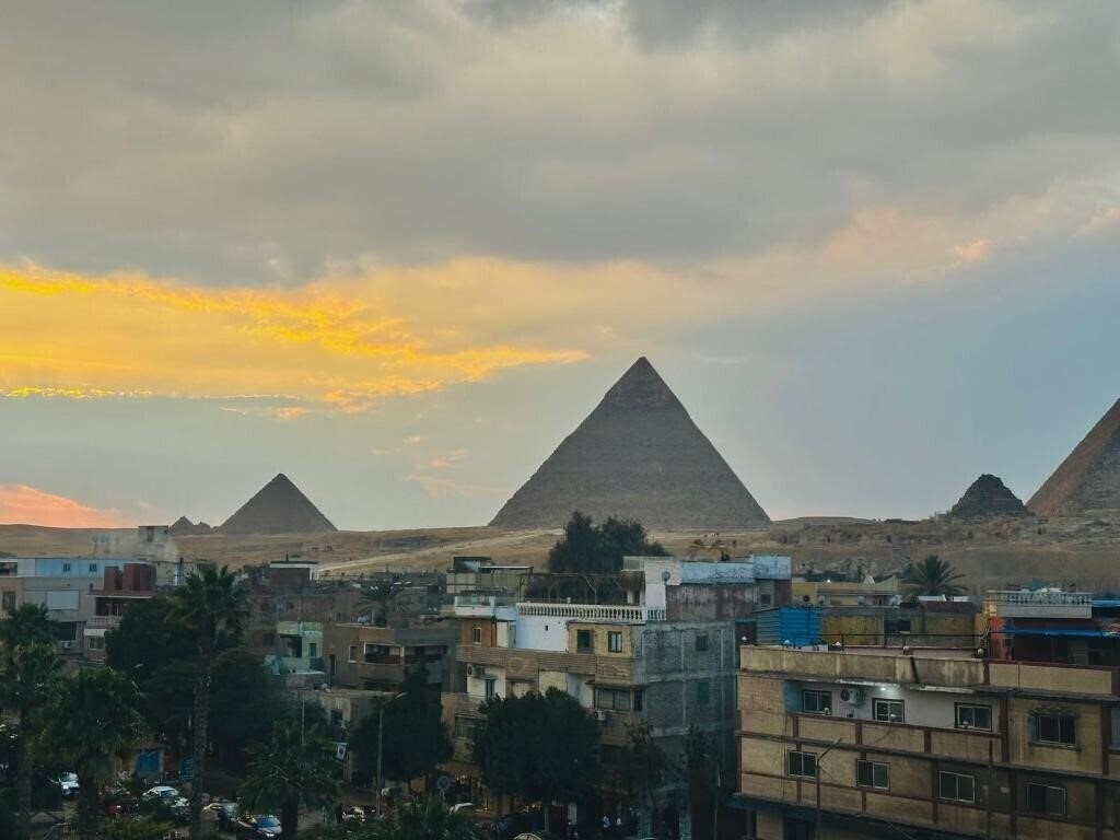 Imaginea Cairo Pyramids Hotel (ex.  Movenpick Resort Cairo Pyramids) 5*