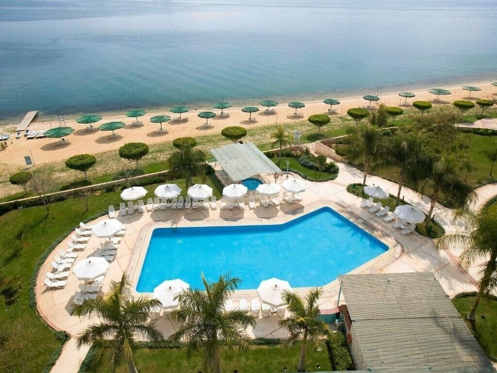 Hotel Mercure Ismailia Forsan Island Hotel 4*