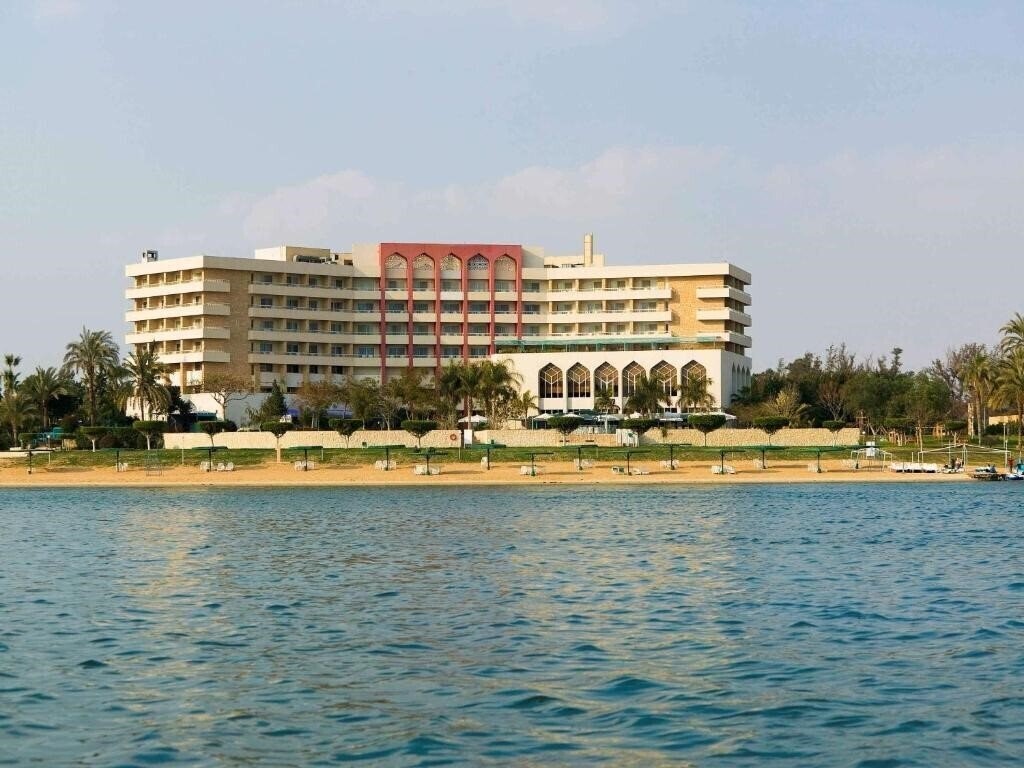 Imaginea Mercure Ismailia Forsan Island Hotel 4*