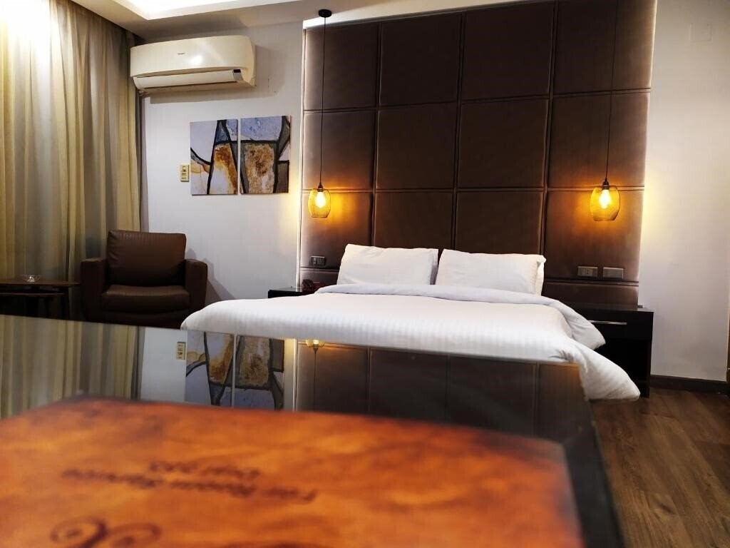 Hotel Pearl Hotel 3*