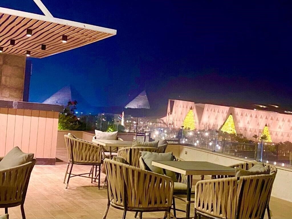 Imaginea New Museum Pyramids Inn 3*