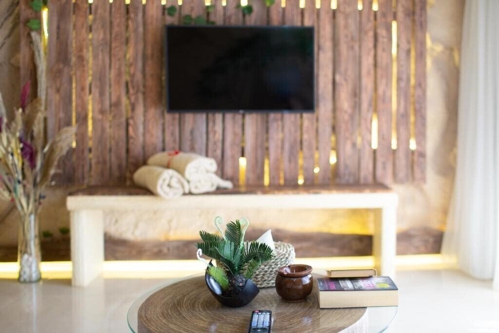 Imaginea Caves Beach Resort 5*