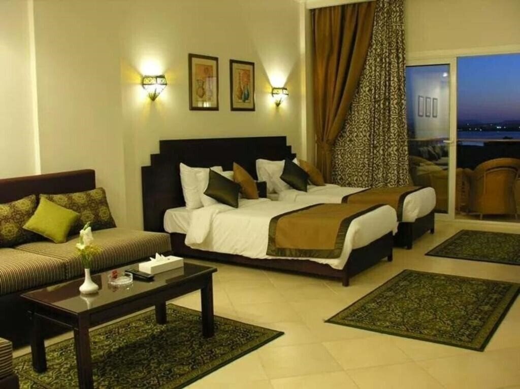 Fotografie Sunset Boutique Hotel Sahl Hasheesh By Pyramisa (ex. Dessole Sunset Sahl Hasheesh Resort, Pyramisa Sunset Pearl Resort) 4*