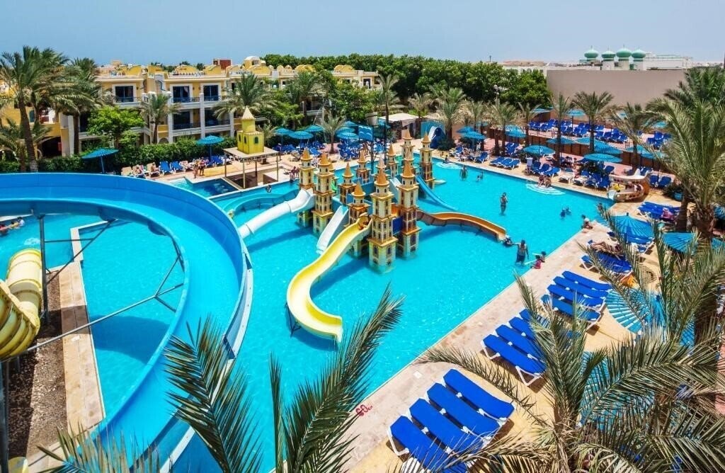 Hotel Mirage Bay Resort & Aqua Park (ex. Lillyland Aqua Park, Blue Lake Resort & Aquapark) 4*