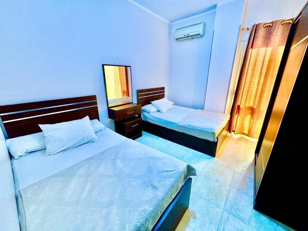 Imaginea Apartment Charbel Hotel 3*