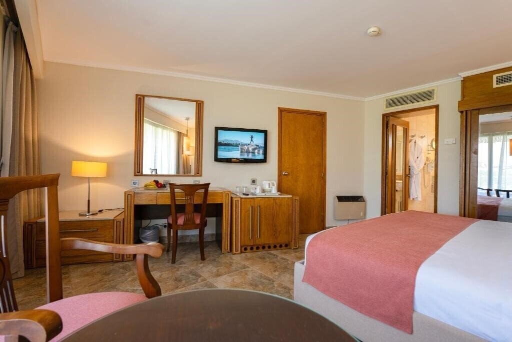 Imaginea Jolie Ville Resort & SPA Kings Island Luxor 4*