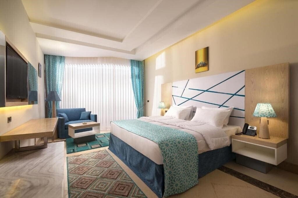 Фото Gravity Hotel & Aquapark Sahl Hasheesh (ex. Ocean Breeze Sahl Hasheesh) 5*