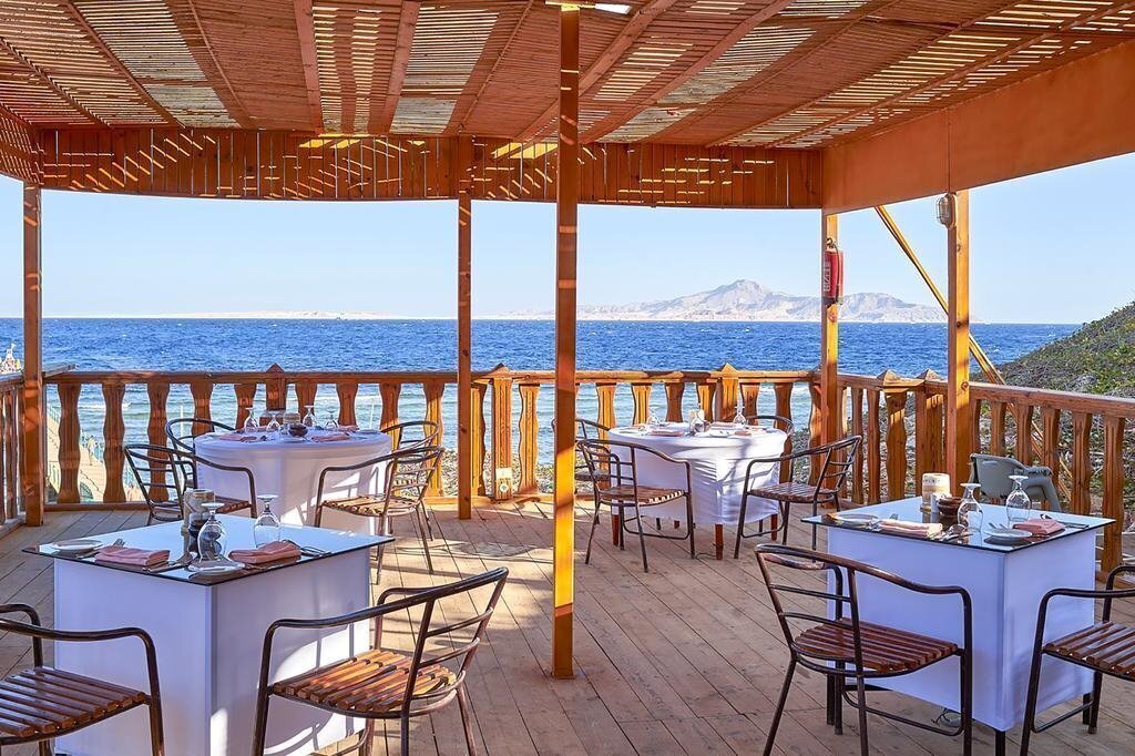 Отель Parrotel Beach Resort (ex. Radisson Blu Resort Sharm El Sheikh) 5*