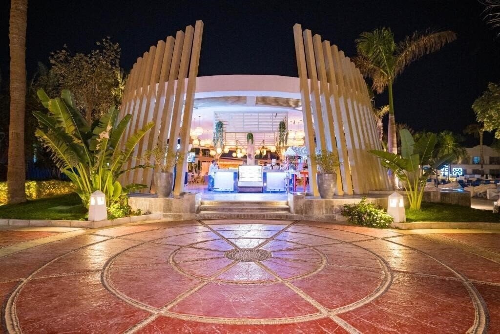 Изображение Novotel Beach 5*