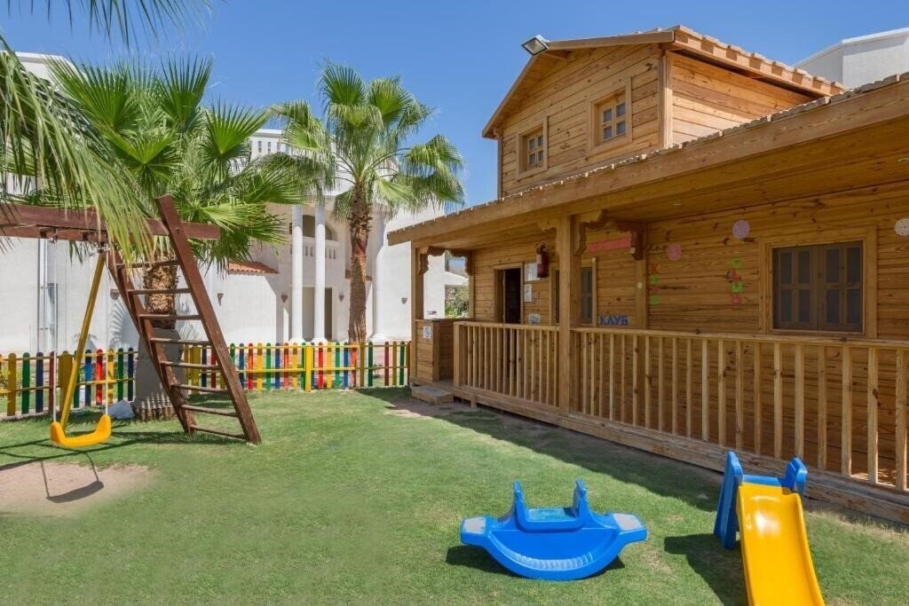 Изображение Naama Bay Hotel & Resort (ex. Tropitel Naama Bay, Nama Bay Hotel Resorta) 5*