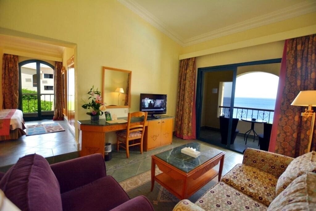 Imaginea Island View Resort 5*