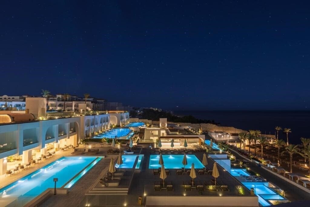 Imaginea Sunrise White Hills Resort 5*