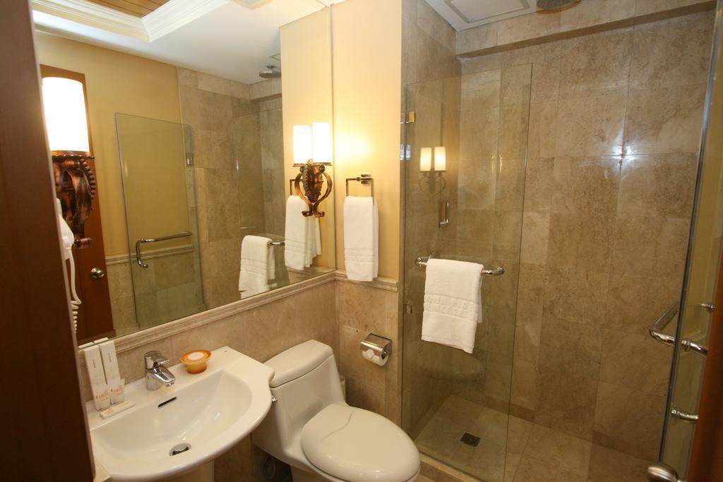 Fotografie Crown Regency Prince Resort 3*