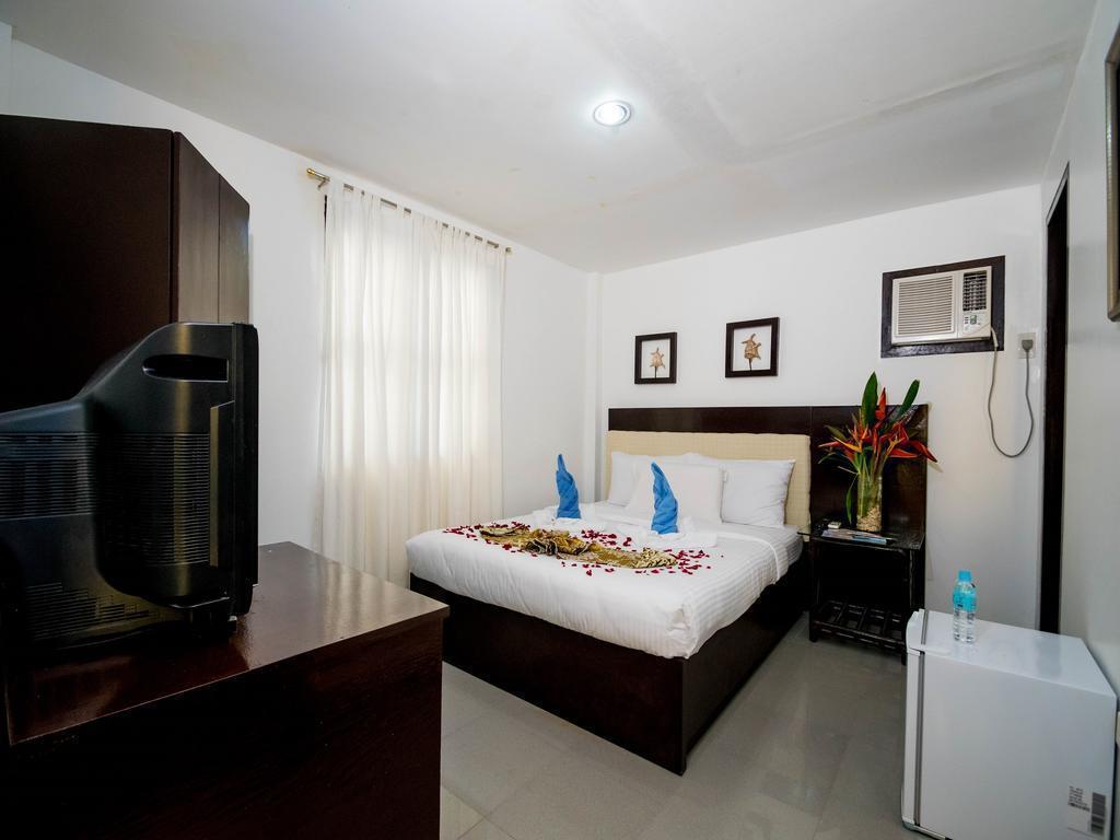 Фотография The Beach House Boracay 4*