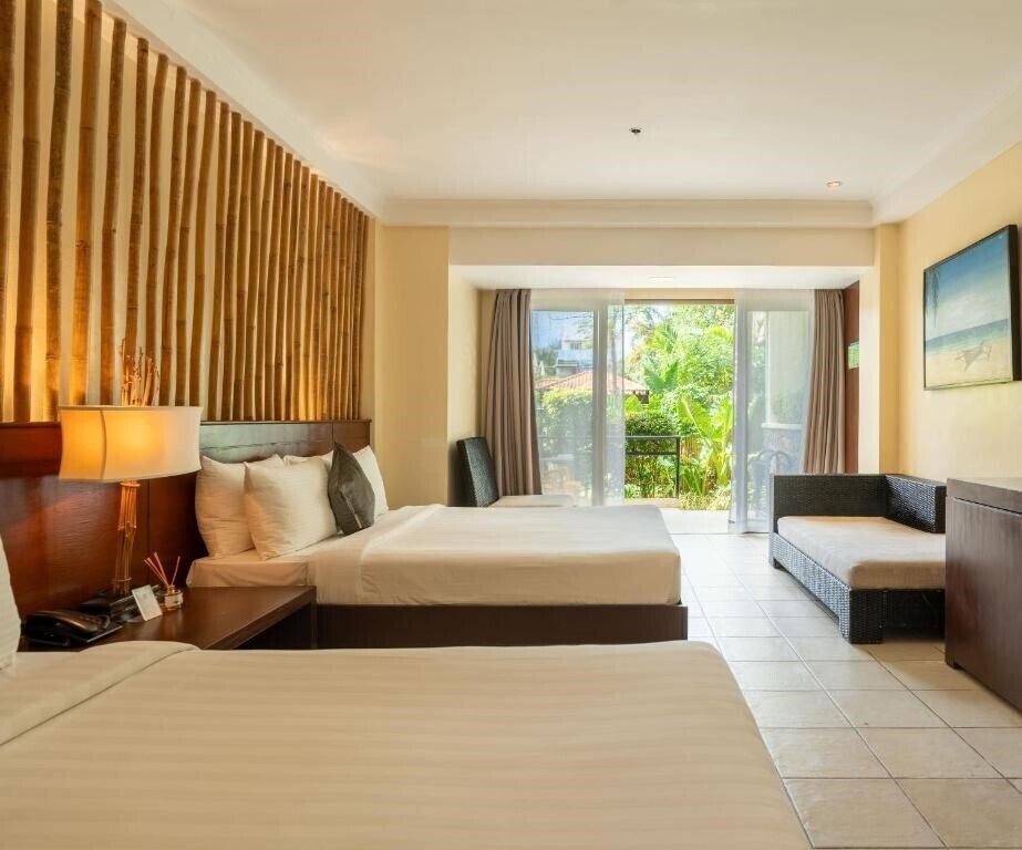 Фото Le Soleil De Boracay Beach Resort 4*