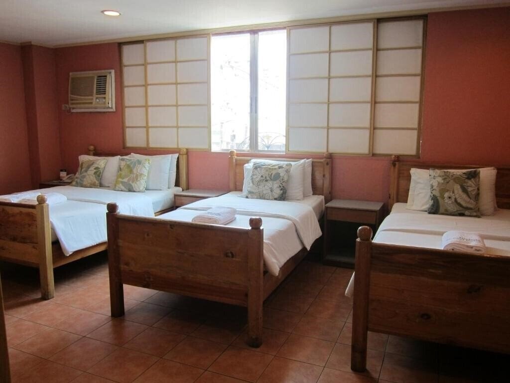 Fotografii Nichols Airport Hotel 3*