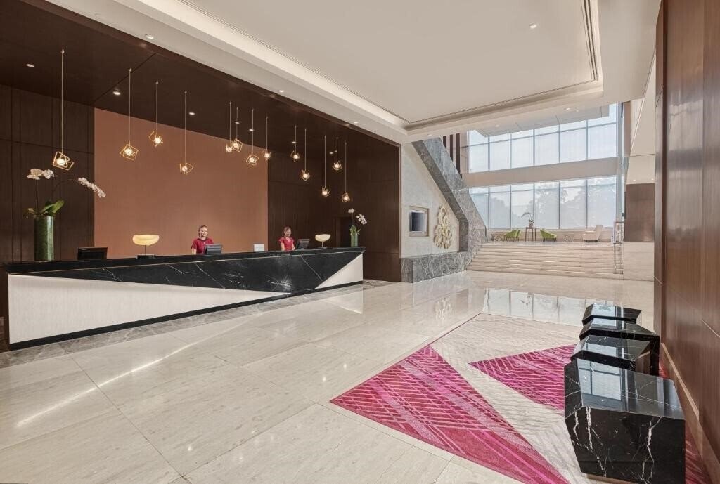 Hotel Crowne Plaza Galleria 5*