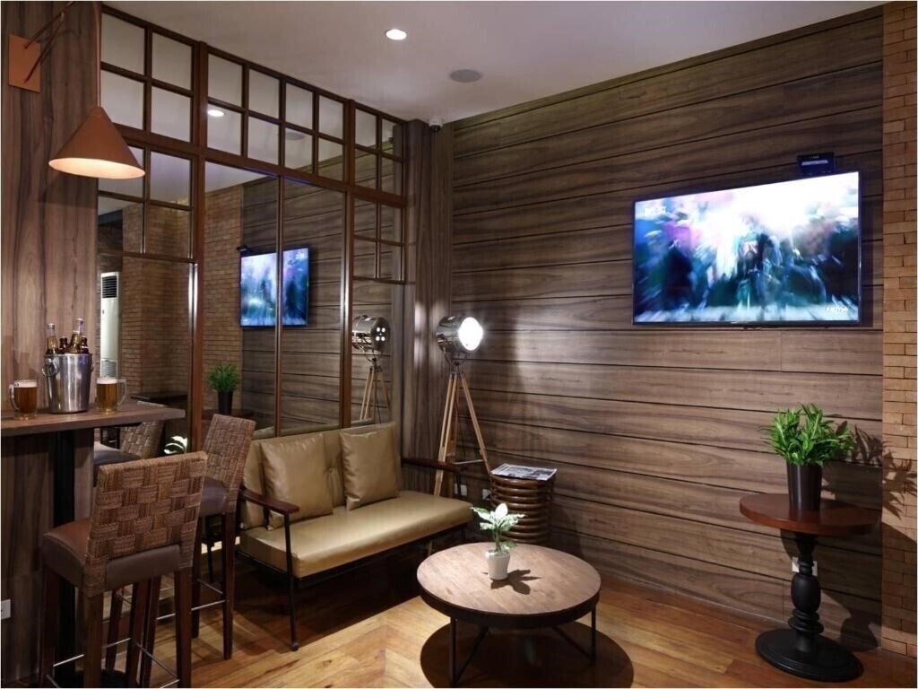 Imaginea Lotus Garden 3*