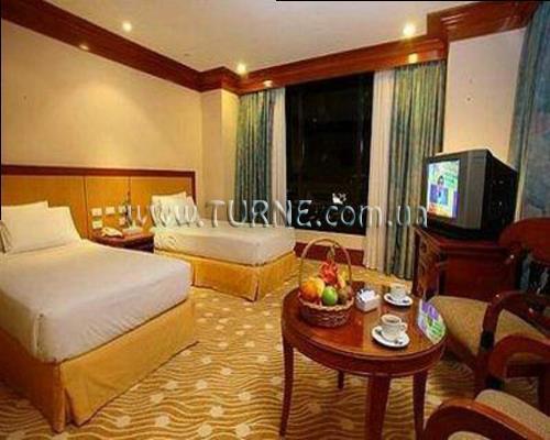 Imaginea Holiday Plaza Hotel 3*