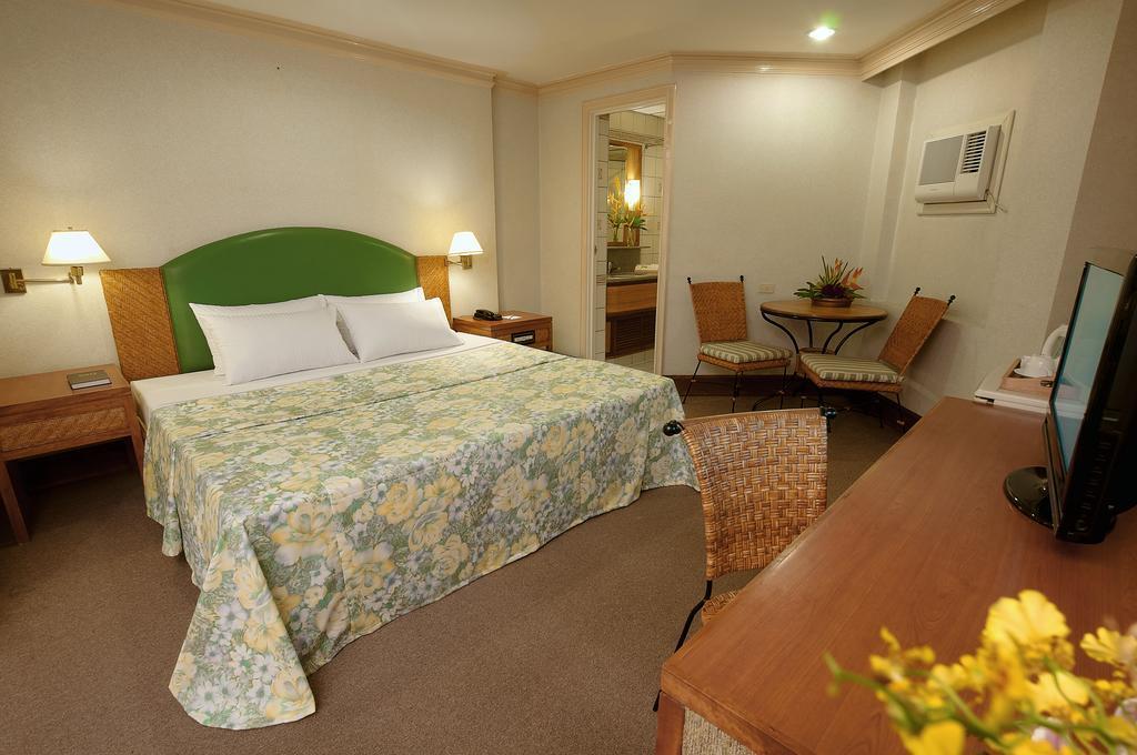 Imaginea The Legend Palawan 3*