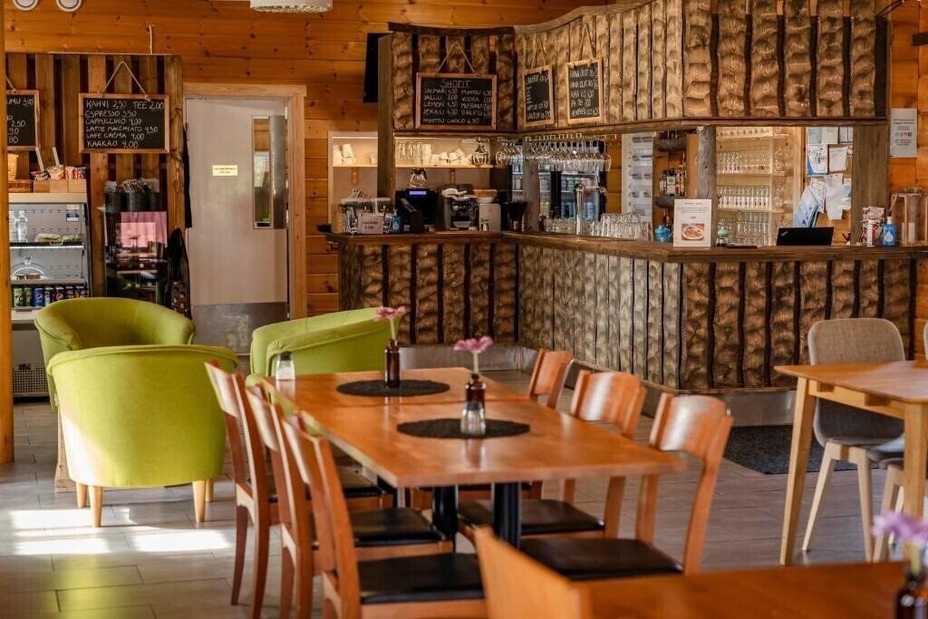 Imaginea Arctic River Resort (ex. Arctic River Resort Chalet) 4*