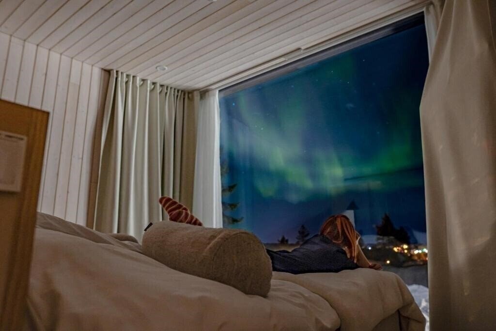 Imaginea Arctic Treehouse Hotel 4*