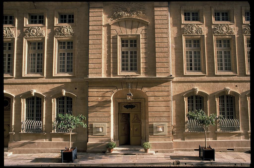 Отель La Mirande 5*