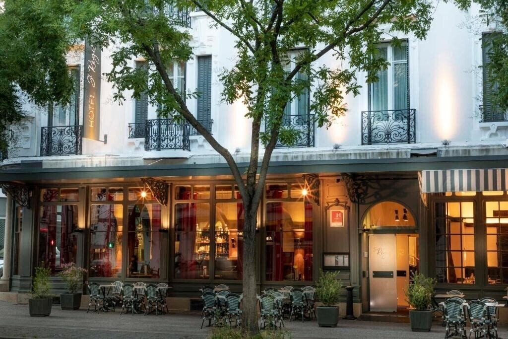 Фотография Hotel Saint Regis in Chalon sur Saone (ex. Le St. Regis) 4*