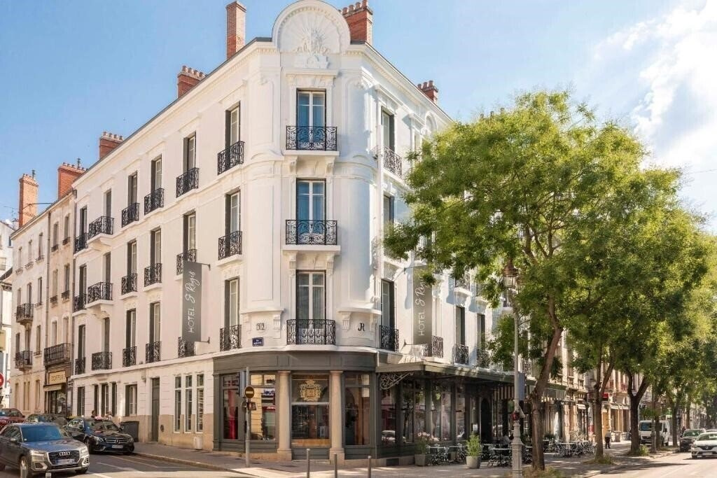 Отель Hotel Saint Regis in Chalon sur Saone (ex. Le St. Regis) 4*