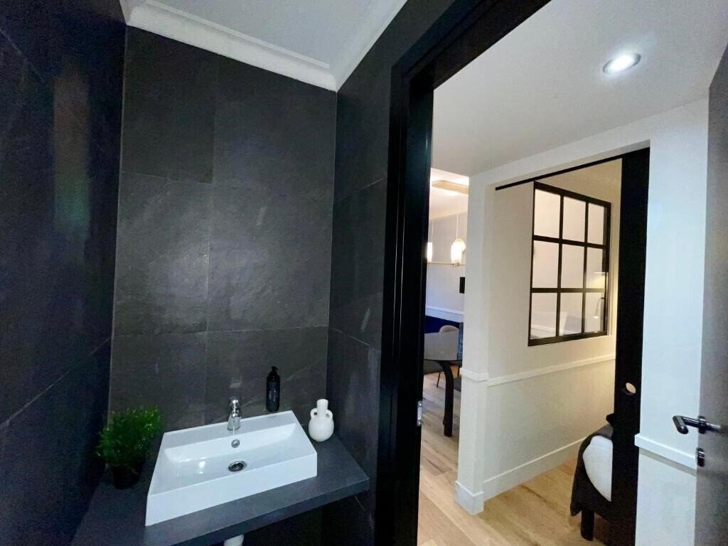 Изображение Alfred Suites 4*