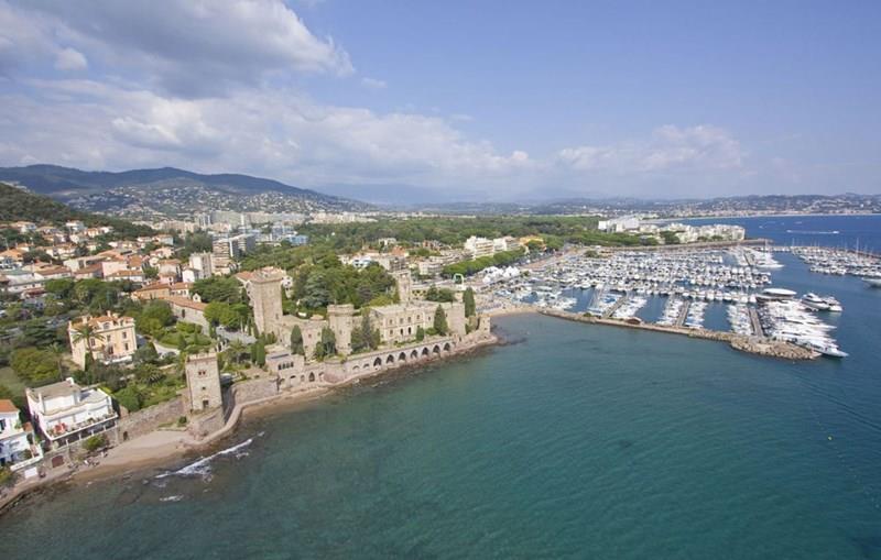 Отель Comfort Aparthotel Cannes Mandelieu (ex. Comfort Suites Cannes Mandelieu, Park & Suites Village Cannes Mandelieu) 3*