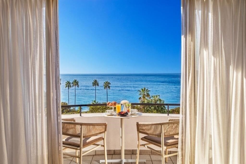 Imaginea Hotel Barriere Le Majestic 5*