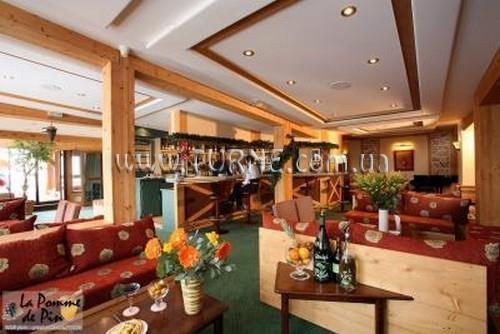 Изображение La Pomme de Pin 4*