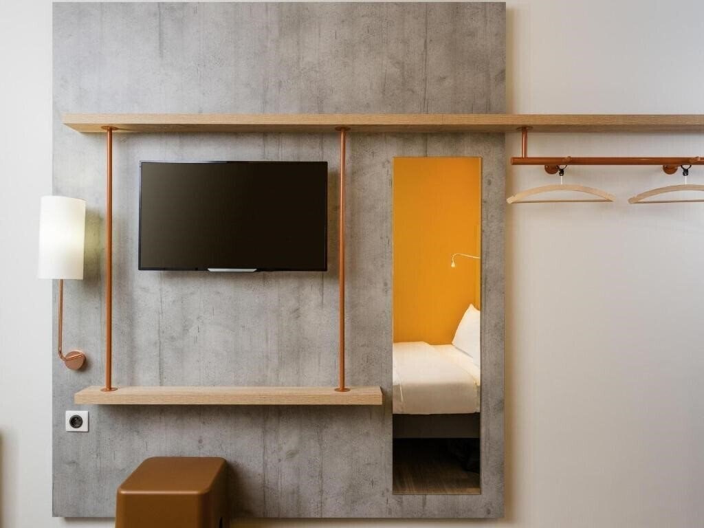 Imaginea Ibis Budget Hyeres Centre Ville 2*