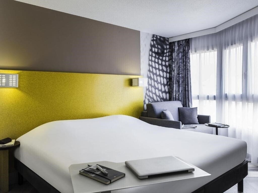 Hotel Ibis Styles Nice Vieux Port (ex. Ibis Styles Nice Centre Port, All Seasons Nice Vieux Port) 3*