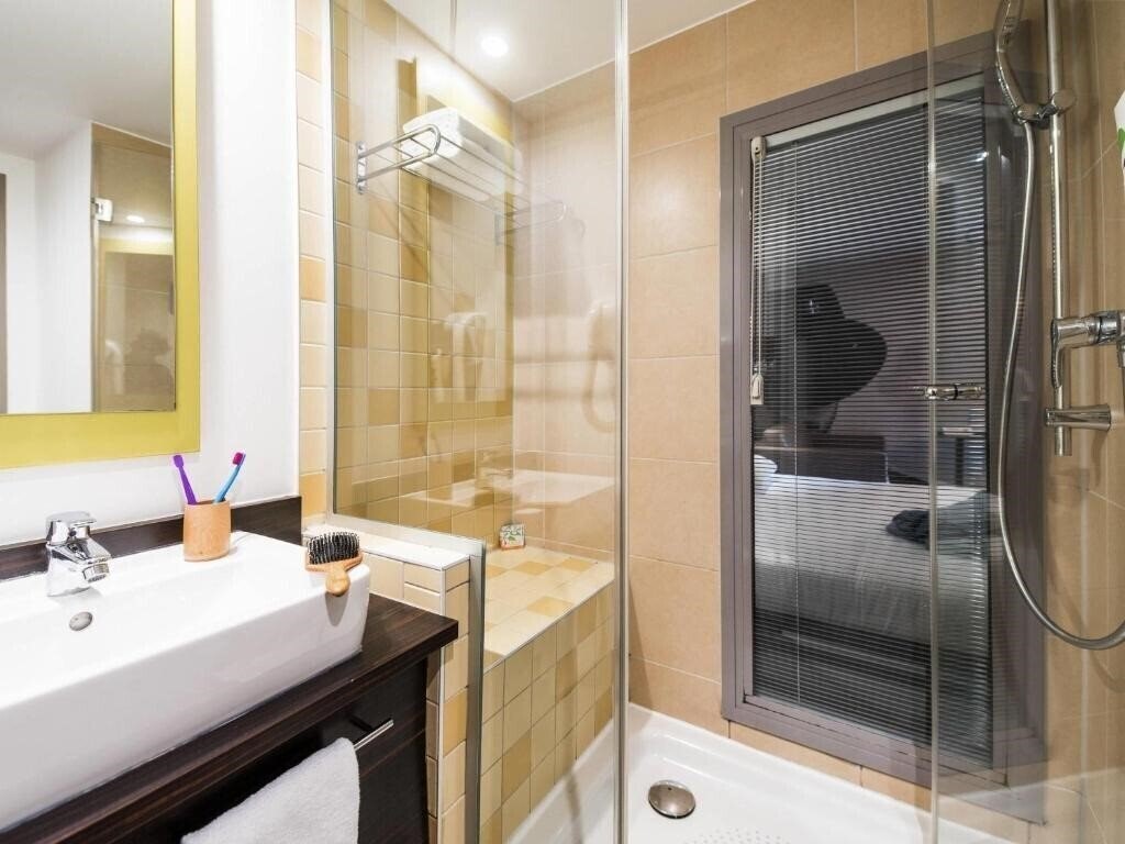 Fotografie Ibis Styles Nice Vieux Port (ex. Ibis Styles Nice Centre Port, All Seasons Nice Vieux Port) 3*