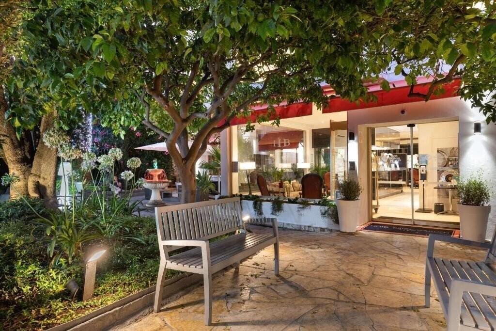 Отель Best Western Plus Hotel Brice Garden 4*