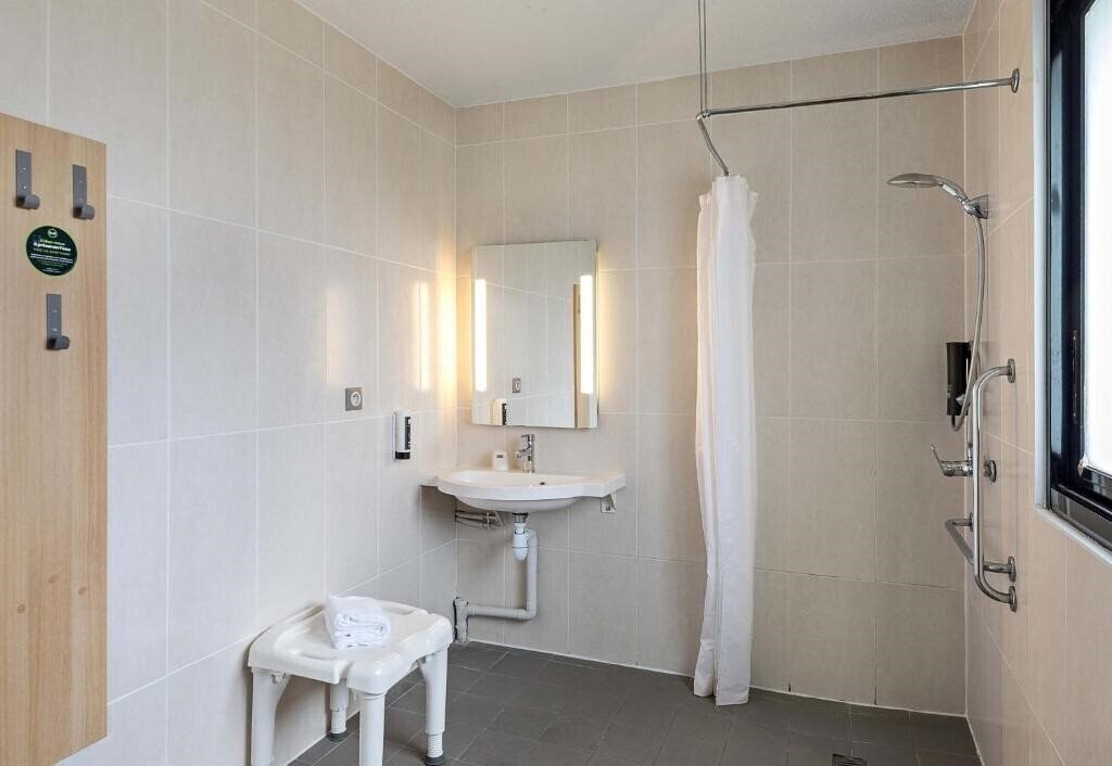 Изображение B&B Hotel Rouen Saint Etienne du Rouvray 2*