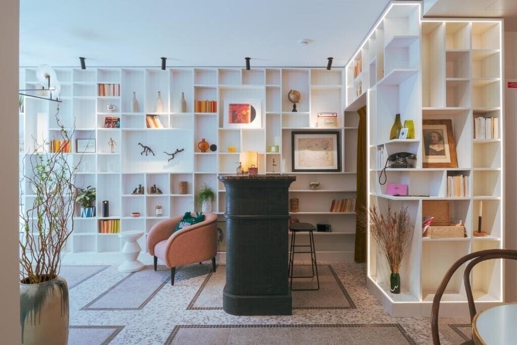 Отель Troyon 2*