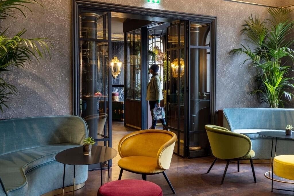 Отель Victoria Palace 4*