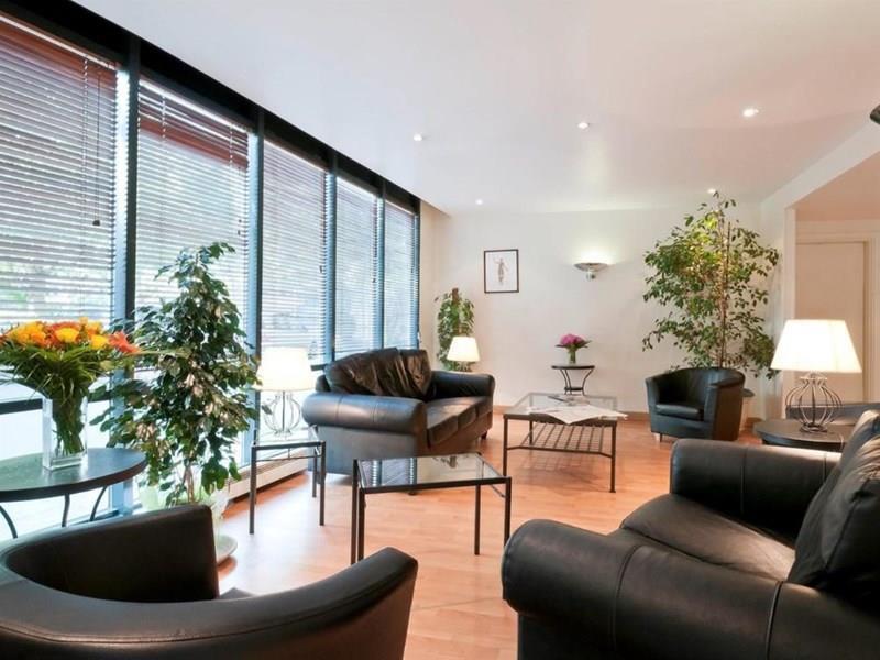 Картинка Adagio Access La Defense Charr 3*