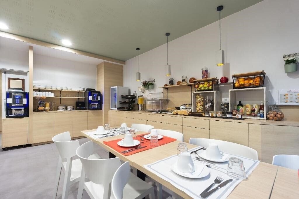 Картинка Appart'City Saint Maurice 3*