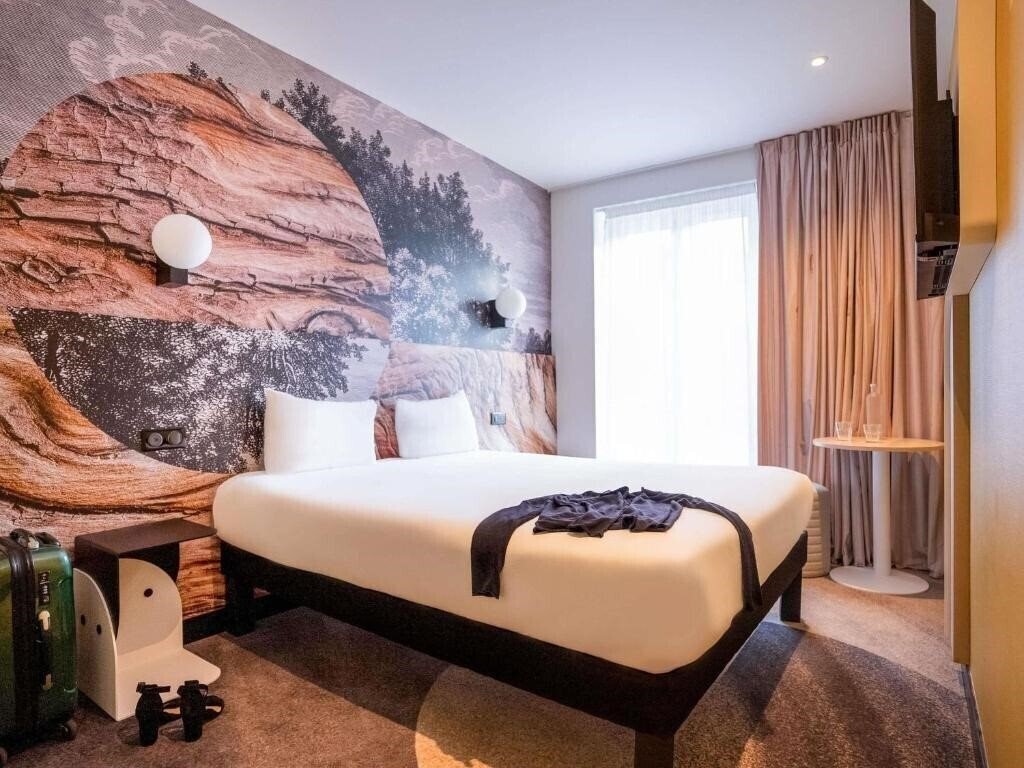 Imaginea Modern Montmartre 2*