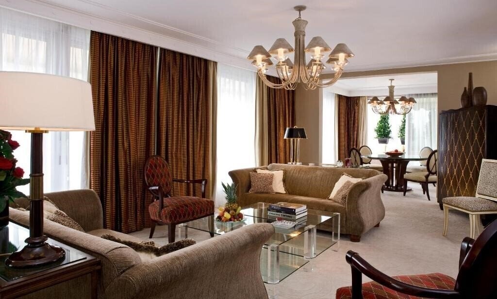 Imaginea Warwick Champs-Elysees 4*