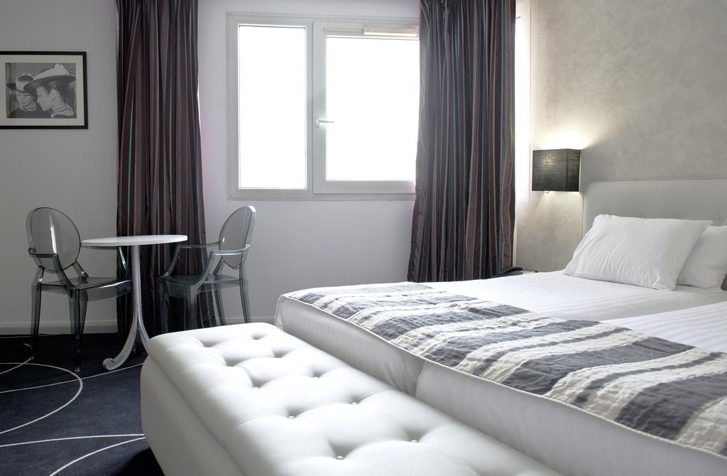 Hotel Holiday Inn Paris Montparnasse Pasteur 4*