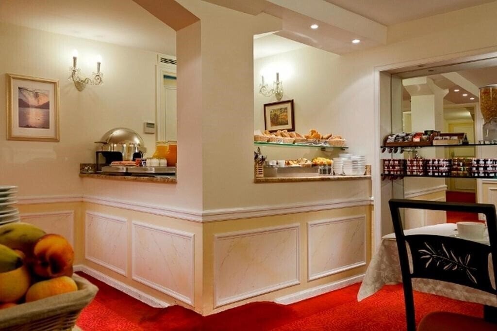 Imaginea Timhotel Tour Montparnasse 4*