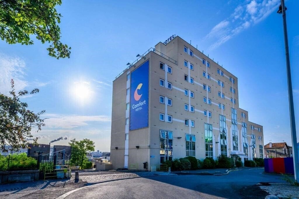 Hotel Comfort Hotel Paris Porte d'Ivry 4*